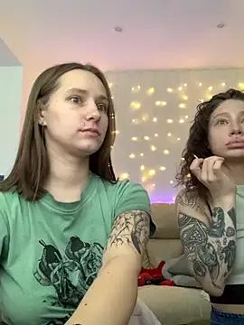 HotCaramellsTV — SPANK ASS NO PANTIES +GIFT4LT