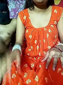 Indian-oyo-boudi's avatar