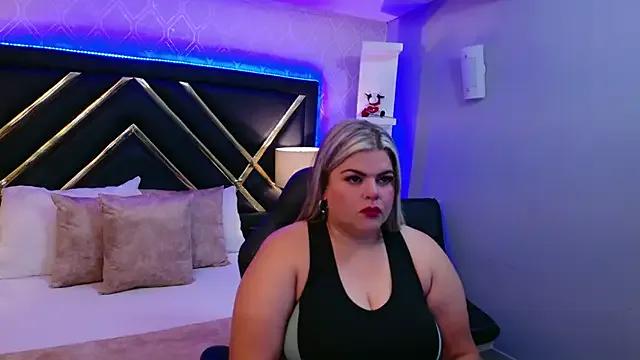 KiimBrooks on StripChat 