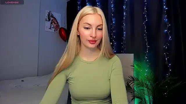 Kimmy_powell — Tease me and i tease you dear