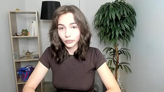 LettySlovacek on StripChat 