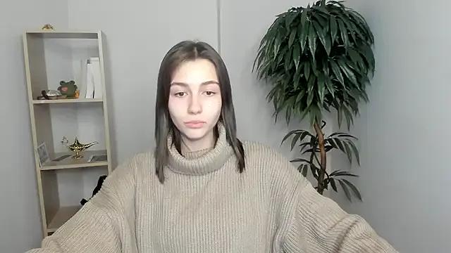 LettySlovacek on StripChat 