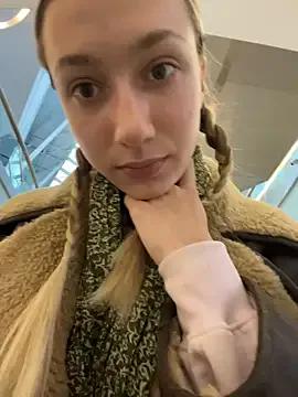 Lia__Love — Kiss my pussy with naughty vibes