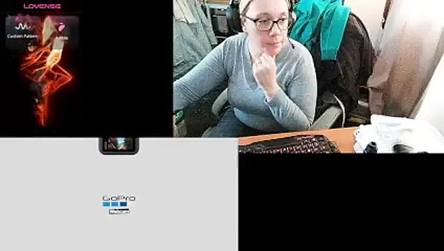 lili-hot-77 on StripChat 