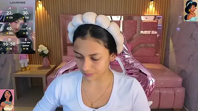 lilith_petit_sub on StripChat 