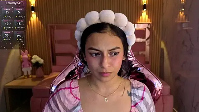 lilith_petit_sub on StripChat 