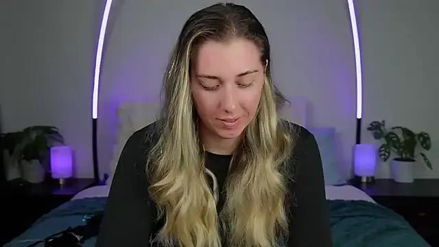 Lulu_berkeley — Change into something sexy