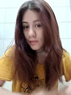MiaQueen021 — Feetjob