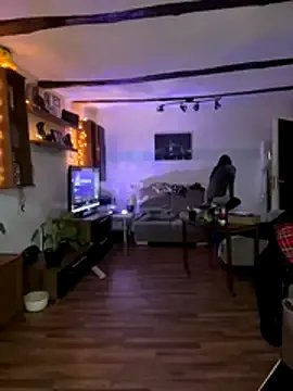 Miiaaa- on StripChat 