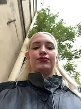 Milkyy_wway — Freechat on StripChat