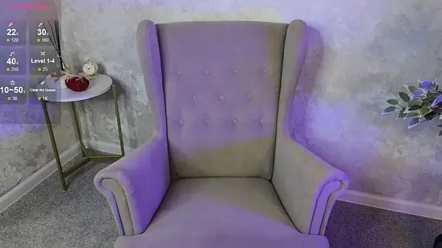 MillaHolt on StripChat 