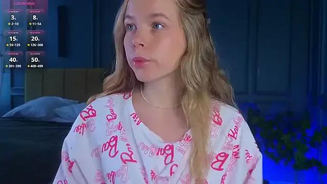 milly_shy on StripChat 