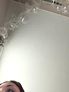 mollyyank on StripChat 