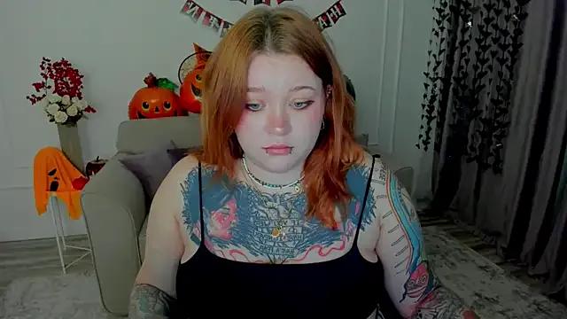 MoonLghte on StripChat 