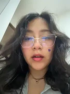 NamiNae — Fingers inside ass