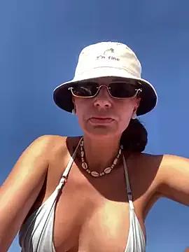 Natalie_bigass on StripChat 