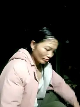 ngan-cute on StripChat 