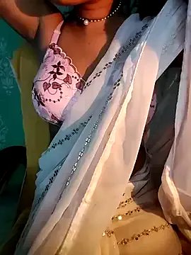 QueenOfHeart_07 on StripChat 