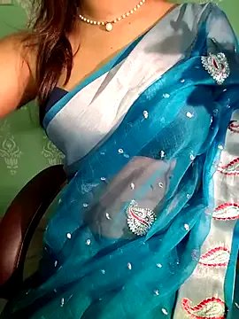 QueenOfHeart_07 on StripChat 