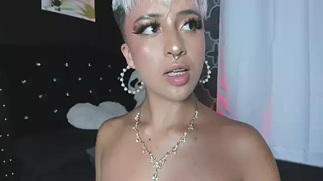 Rebeka-baker on StripChat 