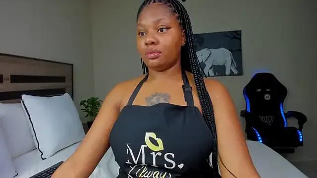 Renee-18 — Finger Fuck & Squirt @tip menu .....