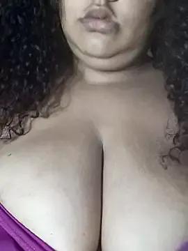 safirahot69's avatar