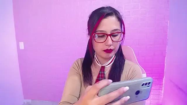 Sara1126_ on StripChat 