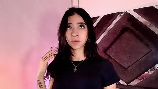 sara_lopee1 on StripChat 