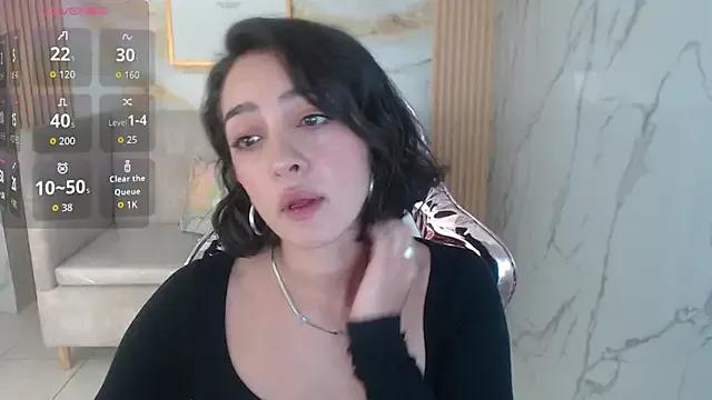 sara_lopez_s on StripChat 