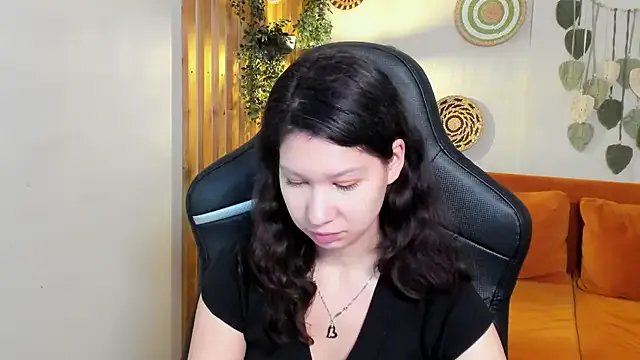 SaraDenars on StripChat 