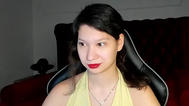 SaraDenars on StripChat 