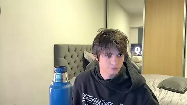 SasukeUhchiaa on StripChat 