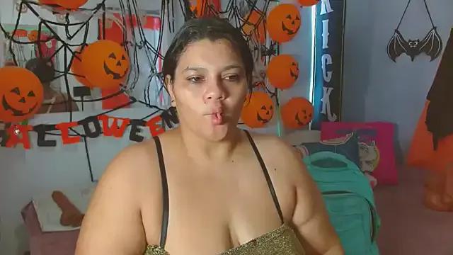 Selenna01 on StripChat 