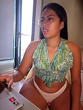 SheenaBrooke on StripChat 