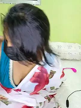Trending_Couple — Last tipper get 3 hot videos 