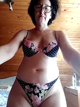 vikimoon11 on StripChat 