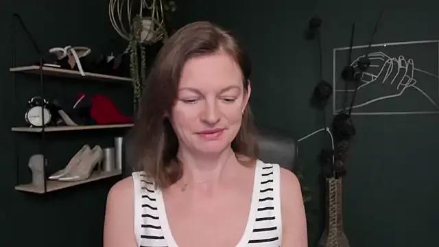 VivianWILD on StripChat 