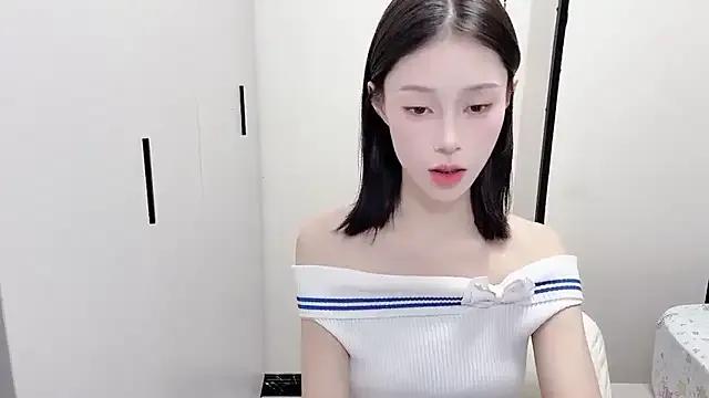 yuyu-33 on StripChat 