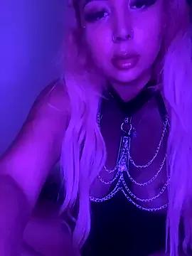 zara_bellexx — BUY ME A LOVENSE BUTTPLUG